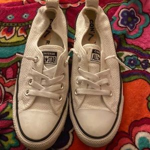 Converse ladies low cut size 7 shoes